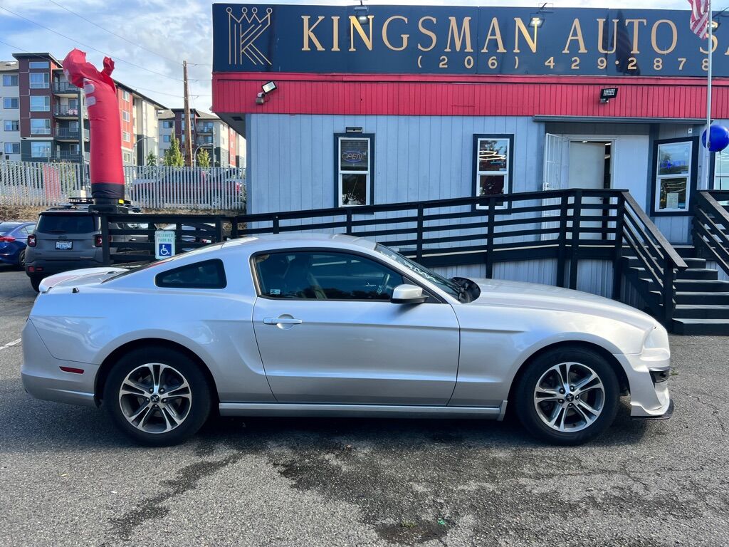 2013 FORD MUSTANG V6 Des Moines WA