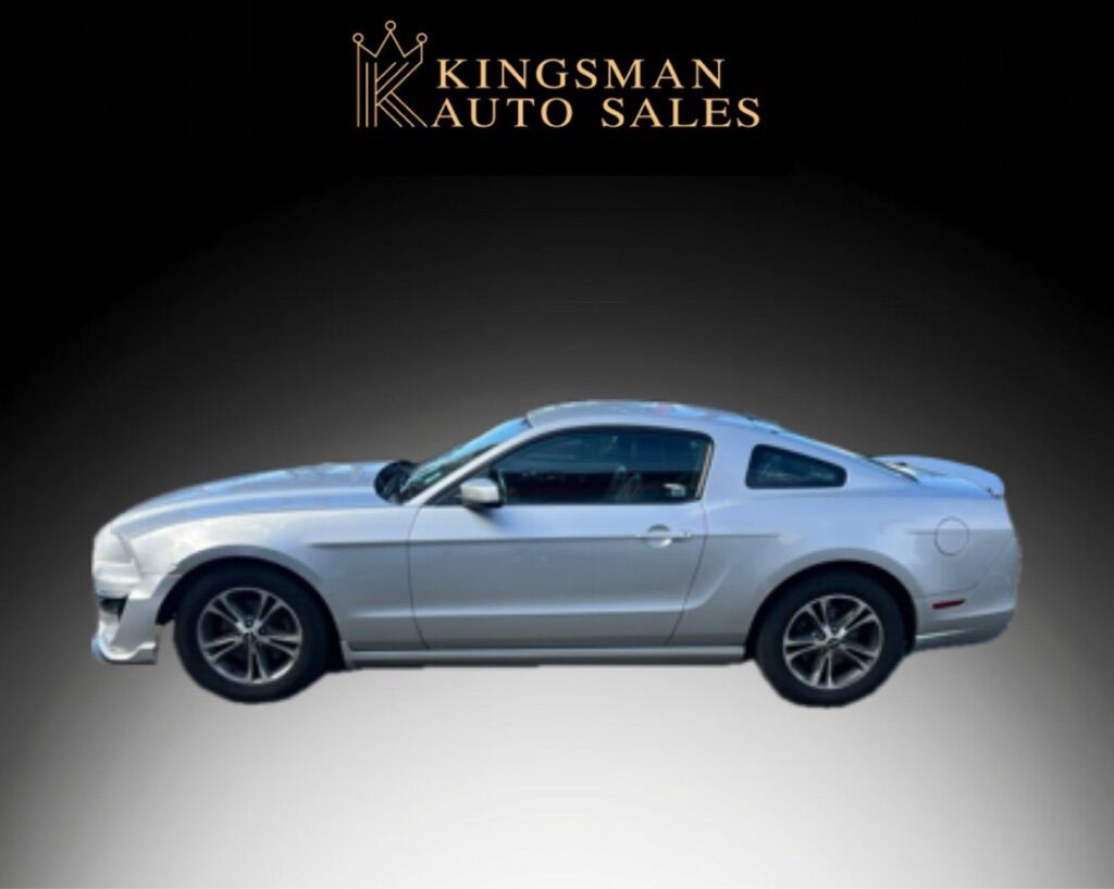 2013 FORD MUSTANG V6 Des Moines WA