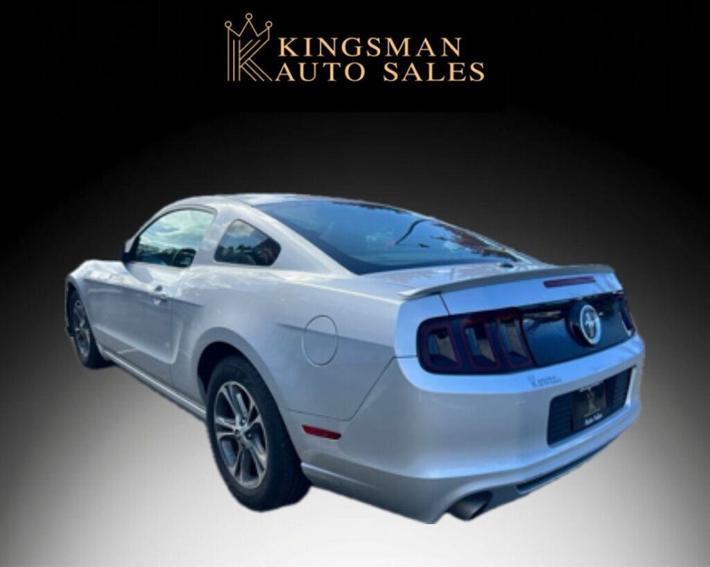 2013 FORD MUSTANG V6 Des Moines WA