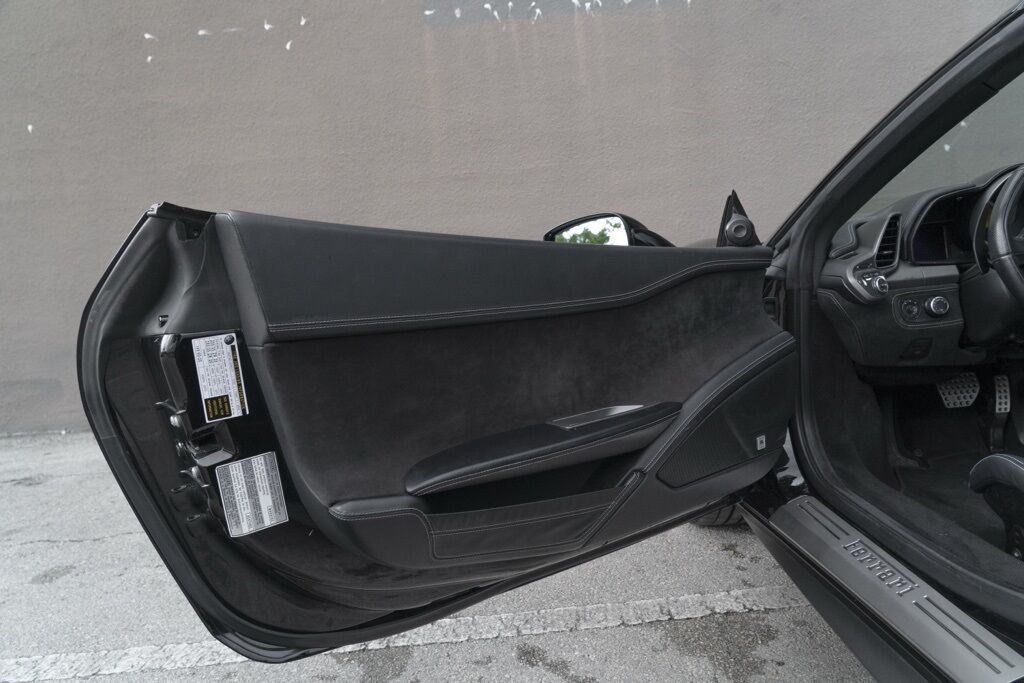 2013 Ferrari 458 Spider Base Miami FL