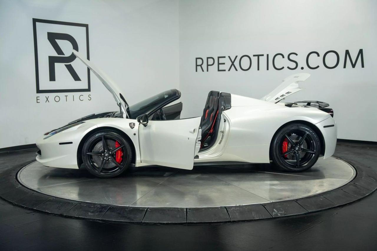2013 Ferrari 458 Spider Convertible 2D St. Louis MO