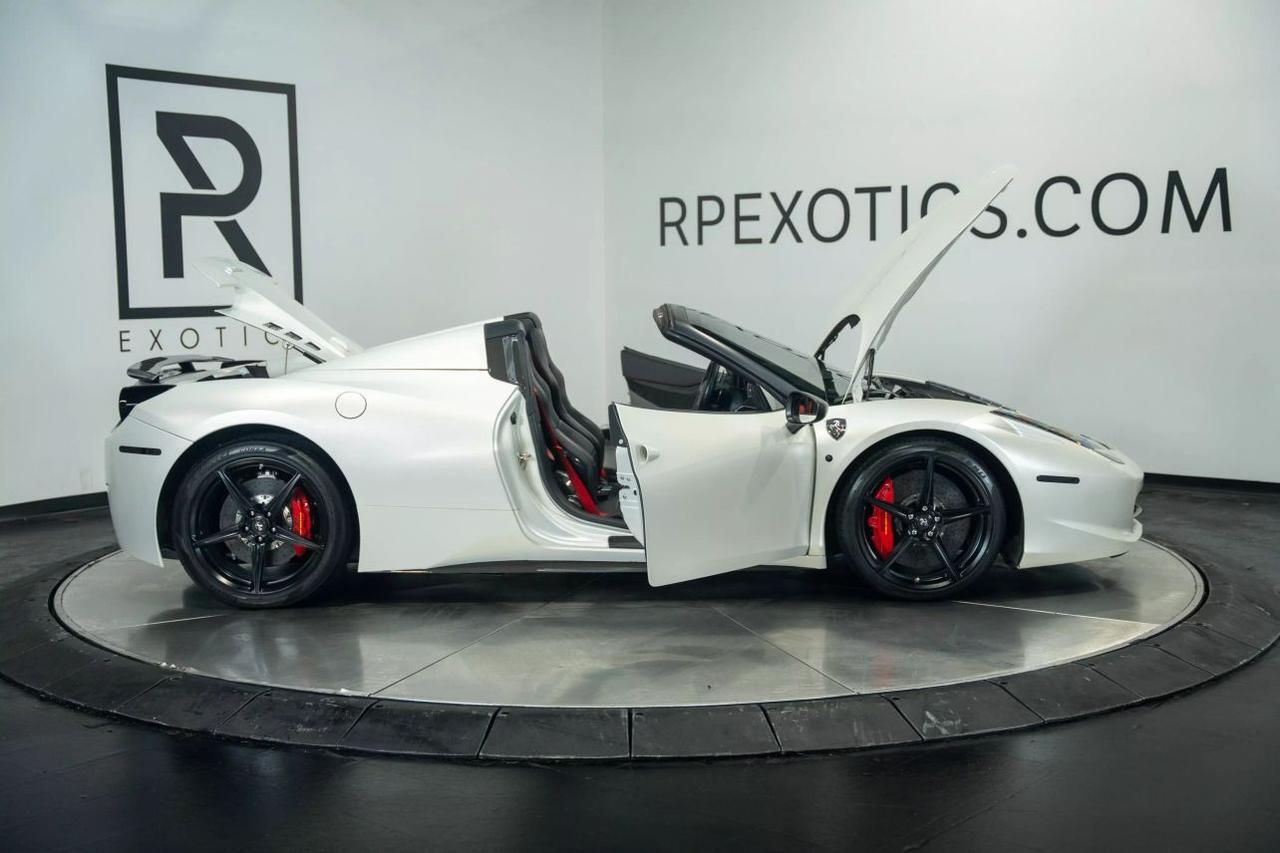 2013 Ferrari 458 Spider Convertible 2D St. Louis MO