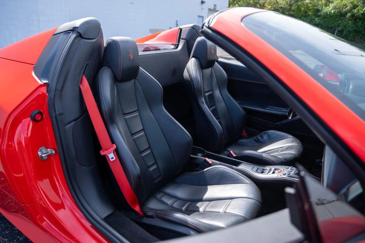 2013 Ferrari 458 Spider Convertible 2D St. Louis MO
