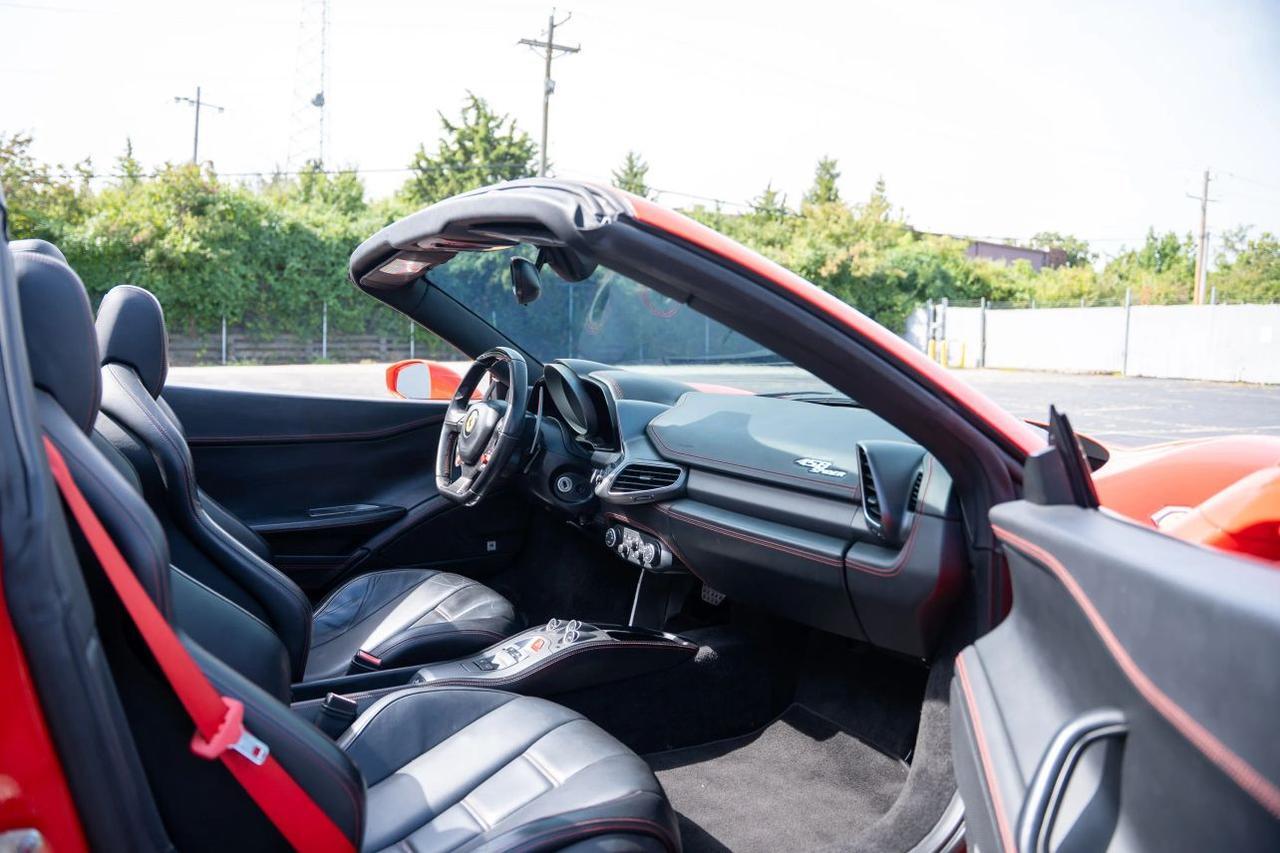 2013 Ferrari 458 Spider Convertible 2D St. Louis MO