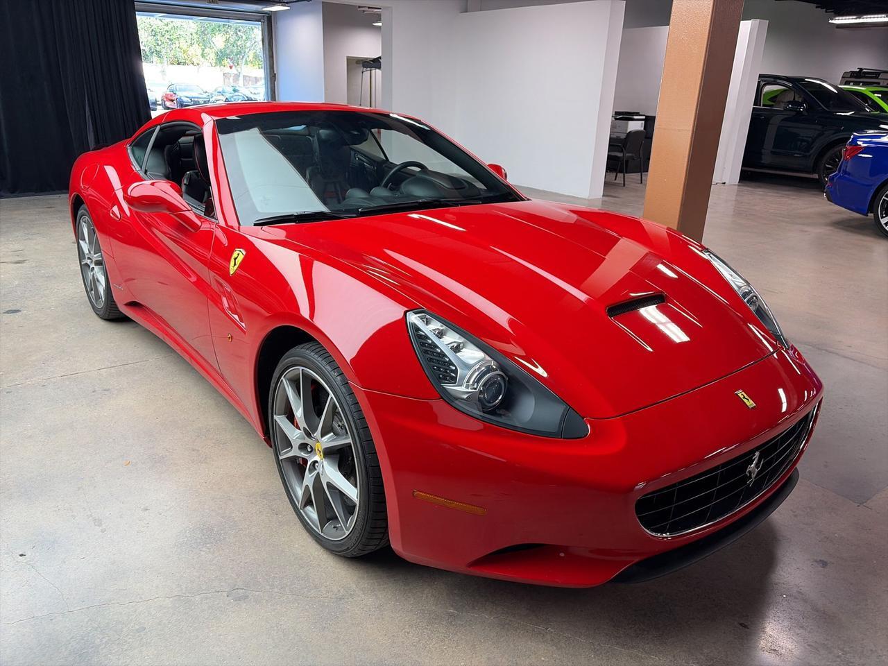 2013 Ferrari California Base