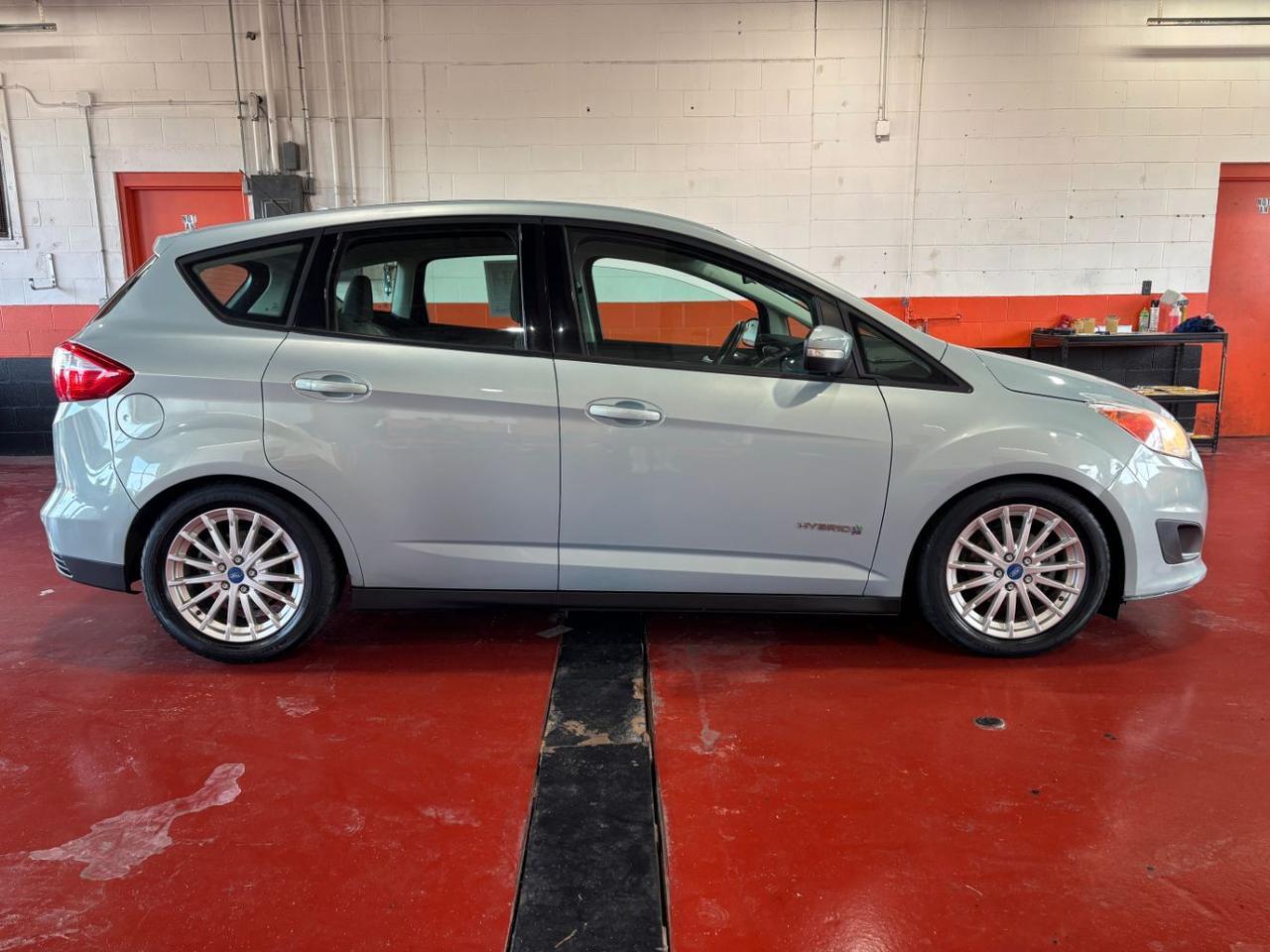 2013 Ford C-Max Hybrid SE