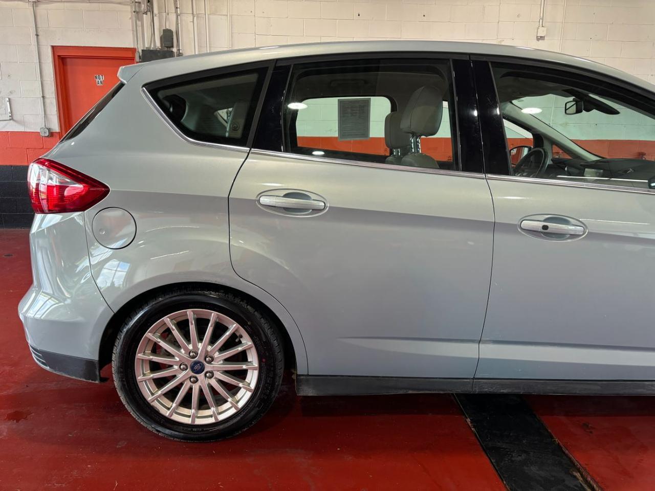 2013 Ford C-Max Hybrid SEL Franklin OH