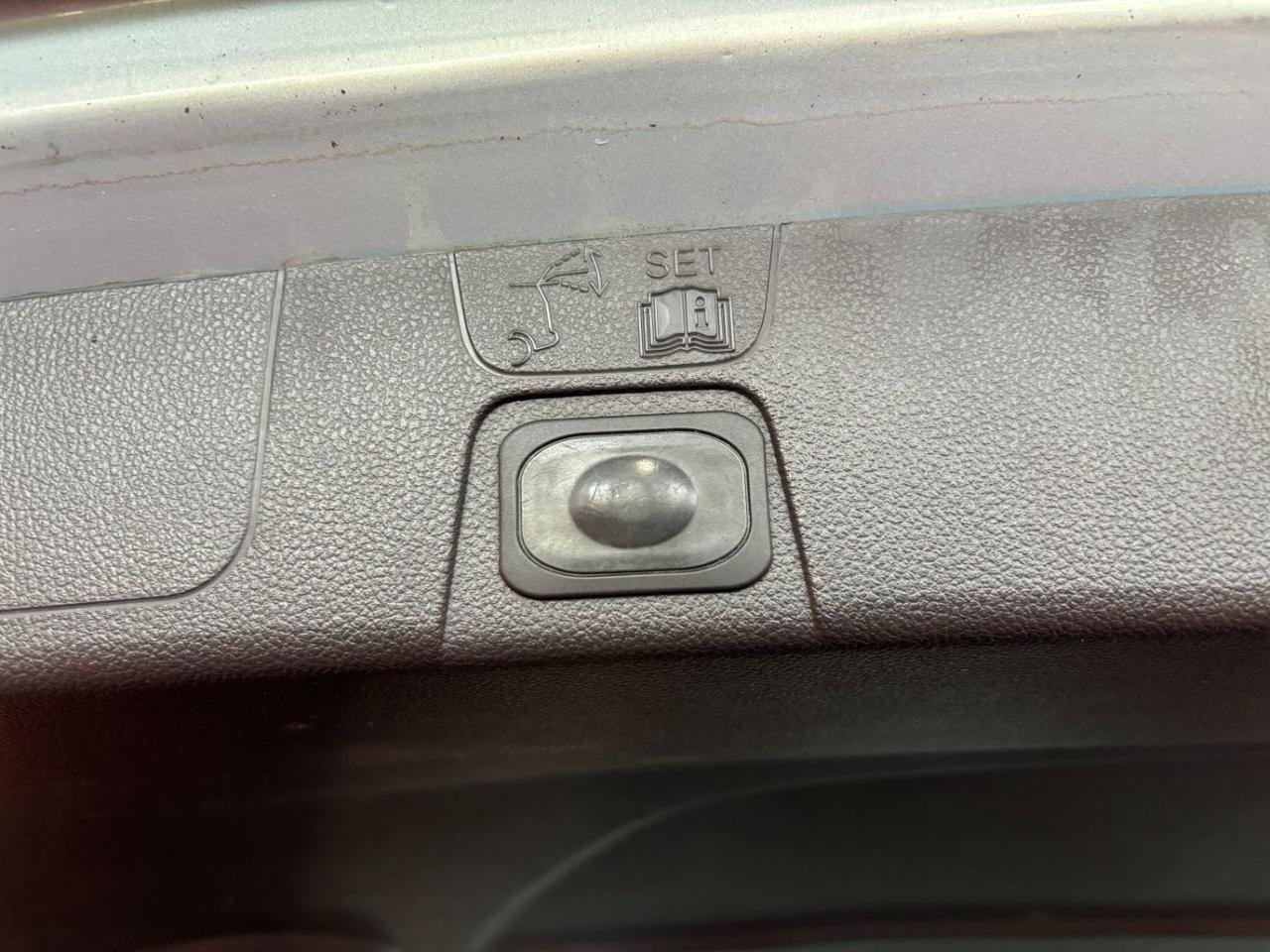 2013 Ford C-Max Hybrid SEL Franklin OH