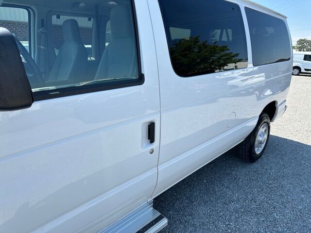 2013 Ford E-350 Econoline Wagon XLT 12-Passenger Van Ashland VA