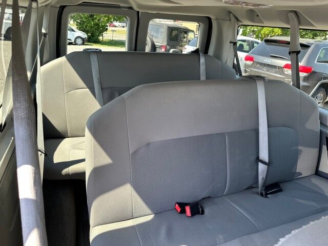2013 Ford E-350 Econoline Wagon XLT 12-Passenger Van Ashland VA