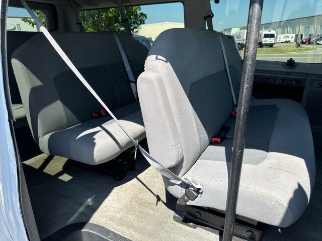 2013 Ford E-350 Econoline Wagon XLT 12-Passenger Van Ashland VA