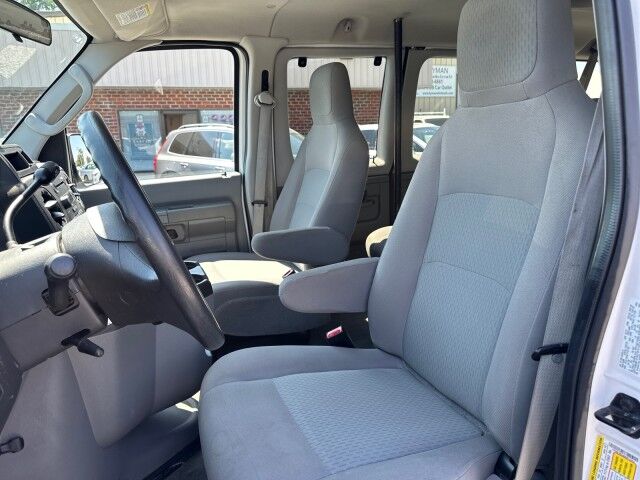2013 Ford E-350 Econoline Wagon XLT 12-Passenger Van Ashland VA