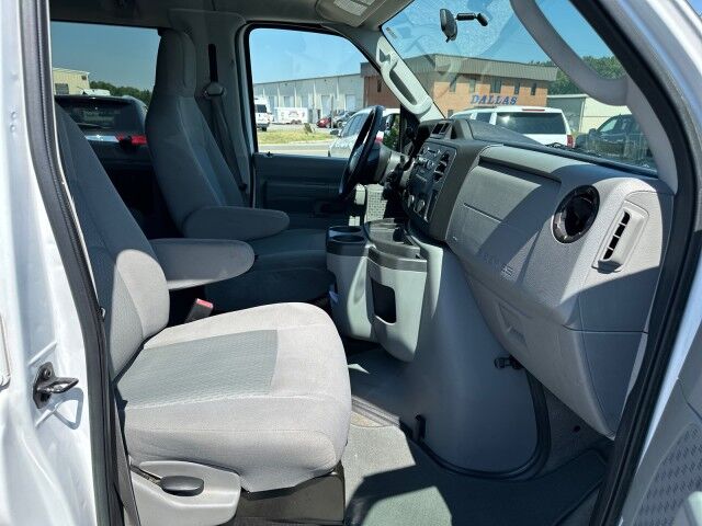 2013 Ford E-350 Econoline Wagon XLT 12-Passenger Van Ashland VA