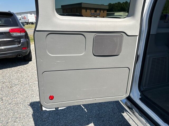 2013 Ford E-350 Econoline Wagon XLT 12-Passenger Van Ashland VA