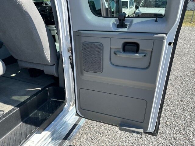 2013 Ford E-350 Econoline Wagon XLT 12-Passenger Van Ashland VA