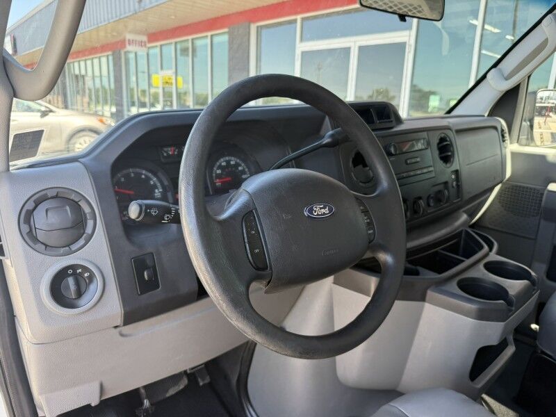 2013 Ford E-350 Passenger Van w/ Wheel Cair Lift Recreational Collinsville OK