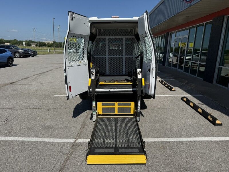 2013 Ford E-350 Passenger Van w/ Wheel Cair Lift Recreational Collinsville OK