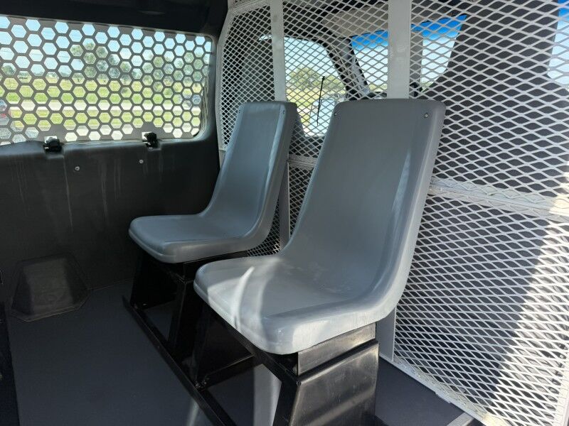2013 Ford E-350 Passenger Van w/ Wheel Cair Lift Recreational Collinsville OK