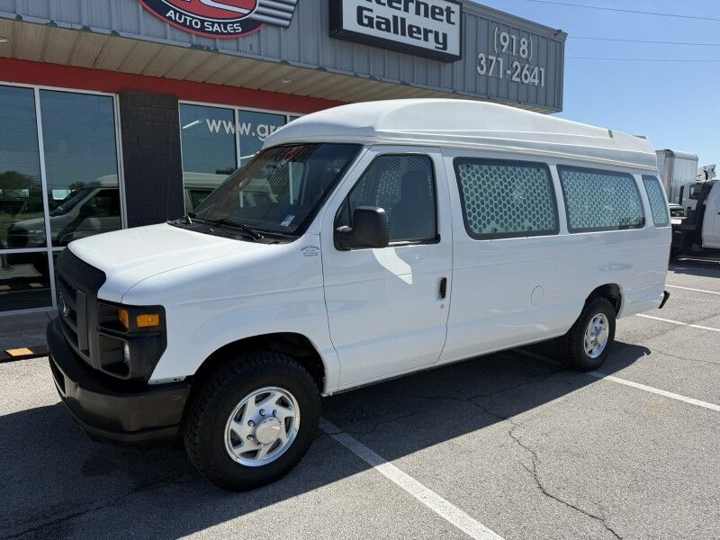 2013 Ford E-350 Passenger Van w/ Wheel Cair Lift Recreational Collinsville OK