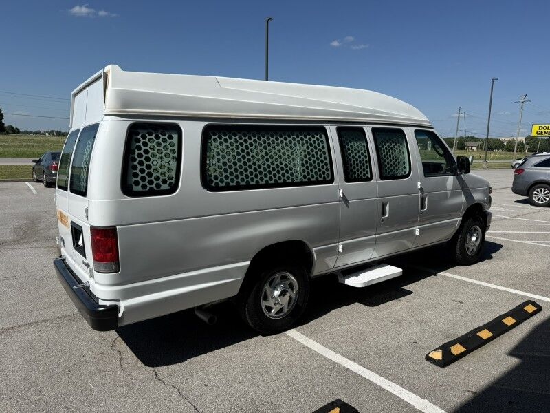 2013 Ford E-350 Passenger Van w/ Wheel Cair Lift Recreational Collinsville OK
