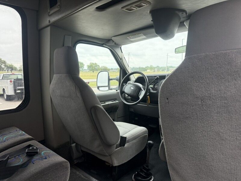 2013 Ford E-350 V10 4WD Passenger Bus Davey Coach 4x4 Collinsville OK