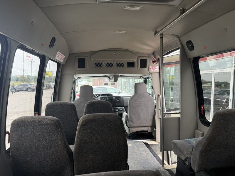 2013 Ford E-350 V10 4WD Passenger Bus Davey Coach 4x4 Collinsville OK
