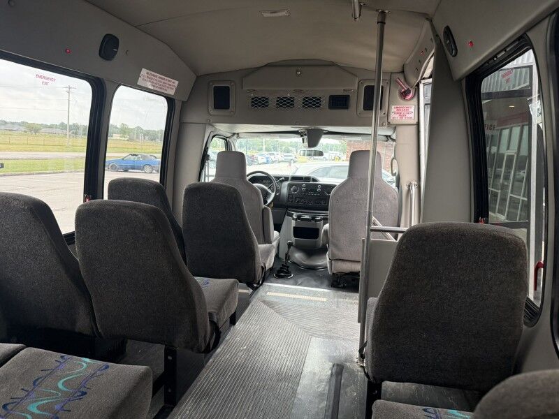 2013 Ford E-350 V10 4WD Passenger Bus Davey Coach 4x4 Collinsville OK