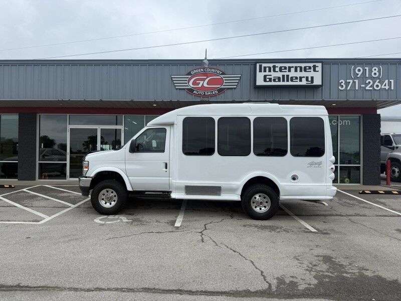 2013 Ford E-350 V10 4WD Passenger Bus Davey Coach 4x4 Collinsville OK