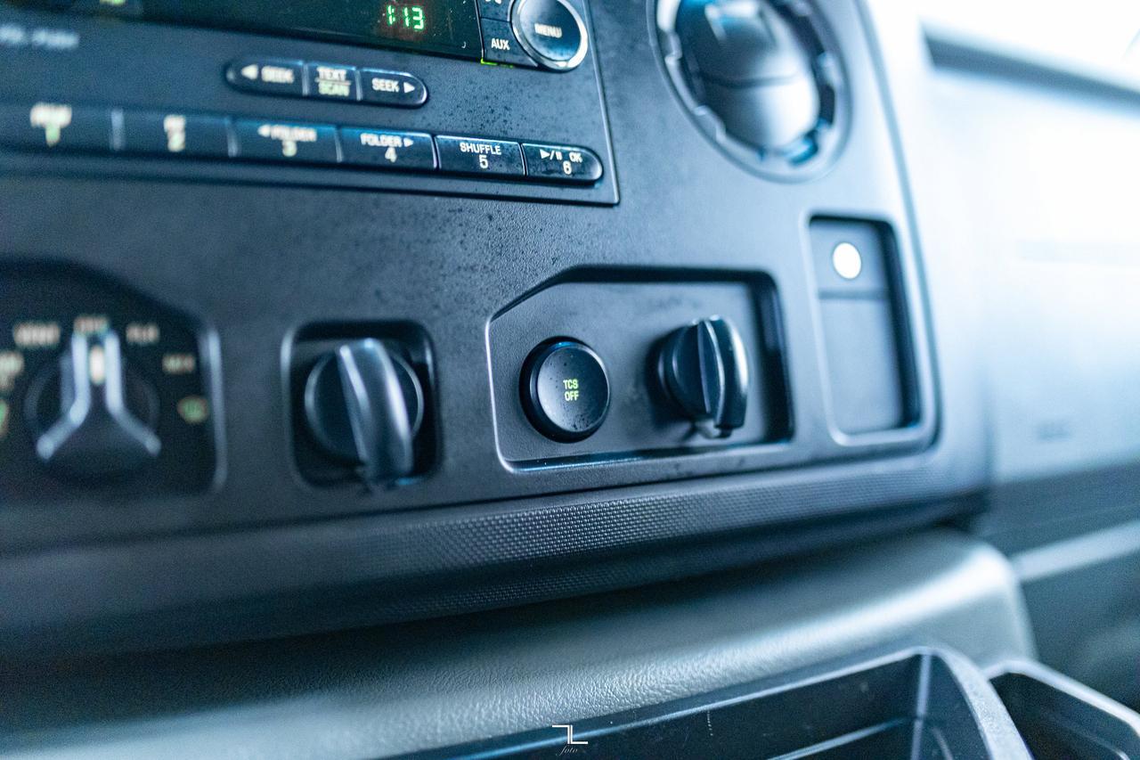 2013 Ford E-350 XL 12 Passenger Red Deer AB