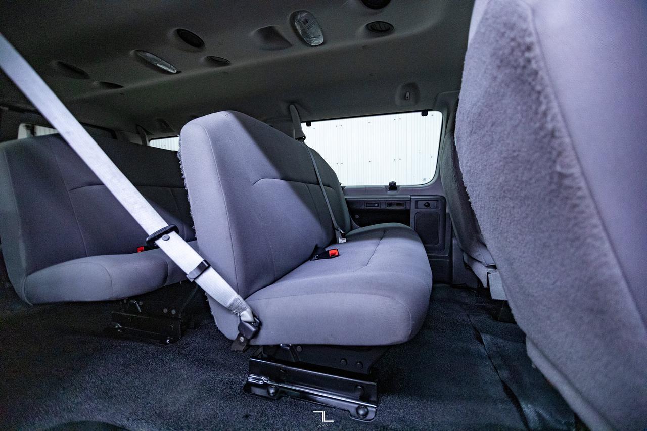 2013 Ford E-350 XL 12 Passenger Red Deer AB