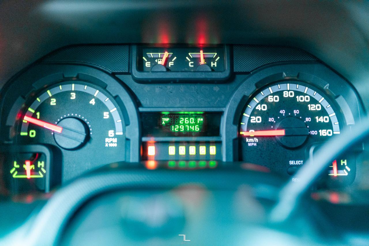 2013 Ford E-350 XL 12 Passenger Red Deer AB