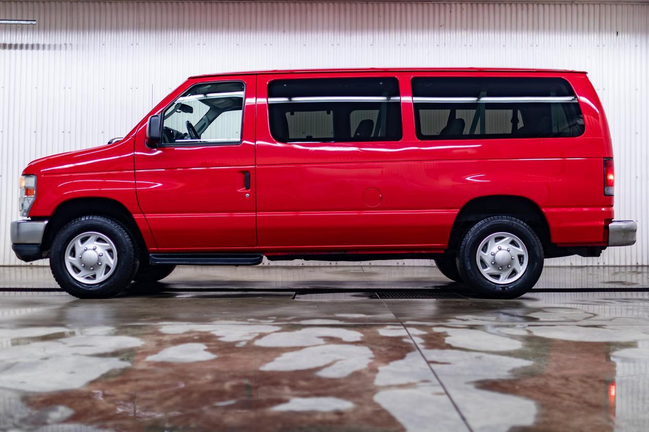 2013 Ford E-350 XLT 12 Passenger BCam Red Deer AB