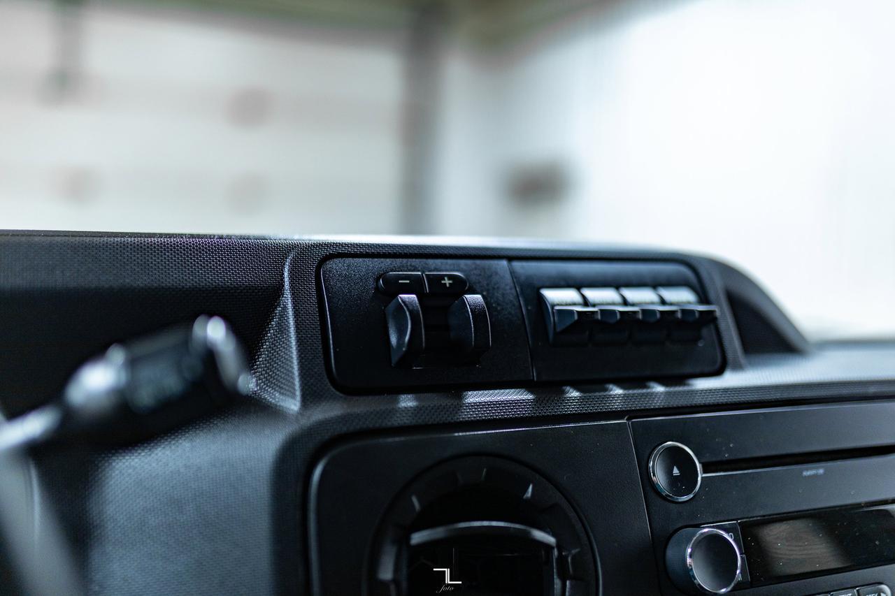 2013 Ford E-350 XLT 12 Passenger BCam Red Deer AB