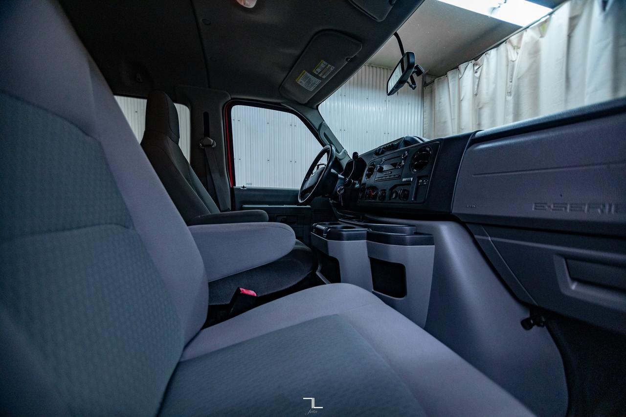 2013 Ford E-350 XLT 12 Passenger BCam Red Deer AB