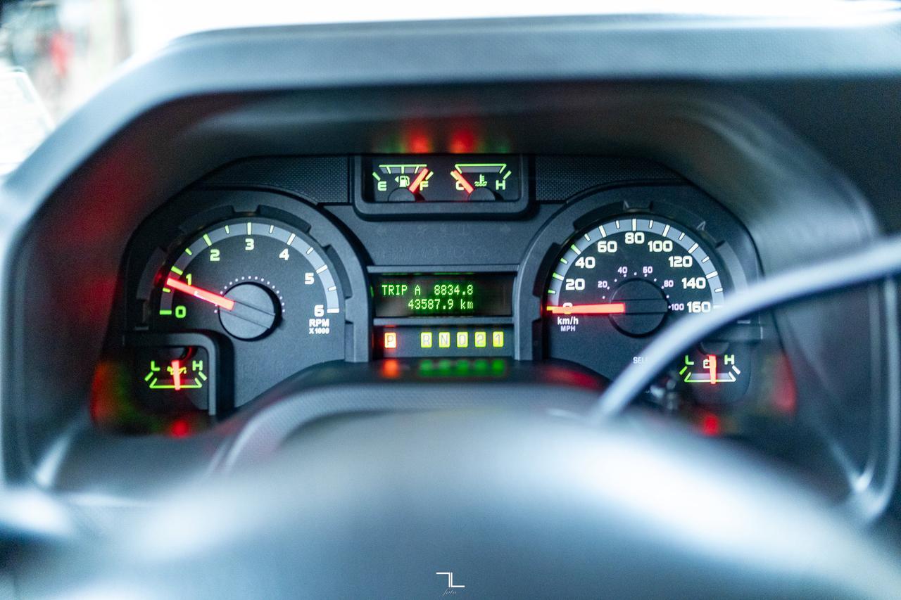 2013 Ford E-350 XLT 12 Passenger BCam Red Deer AB