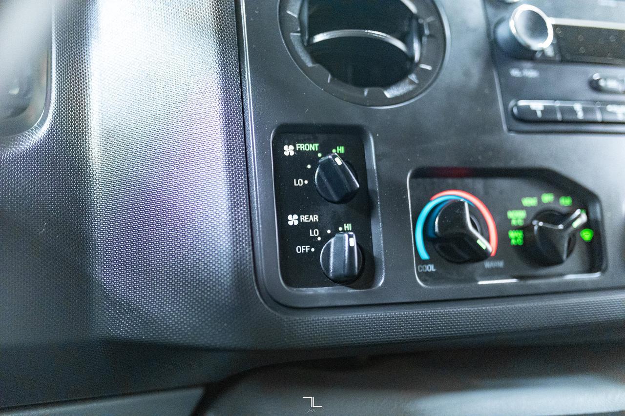 2013 Ford E-350 XLT 12 Passenger BCam Red Deer AB