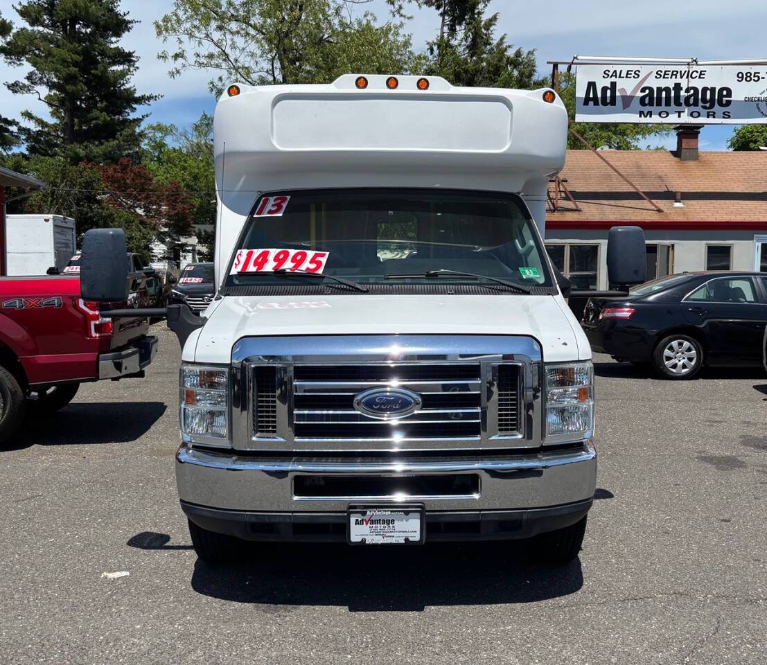 2013 Ford E-Series E 350 SD 2dr 138 in. WB DRW Cutaway Chassis Edison NJ