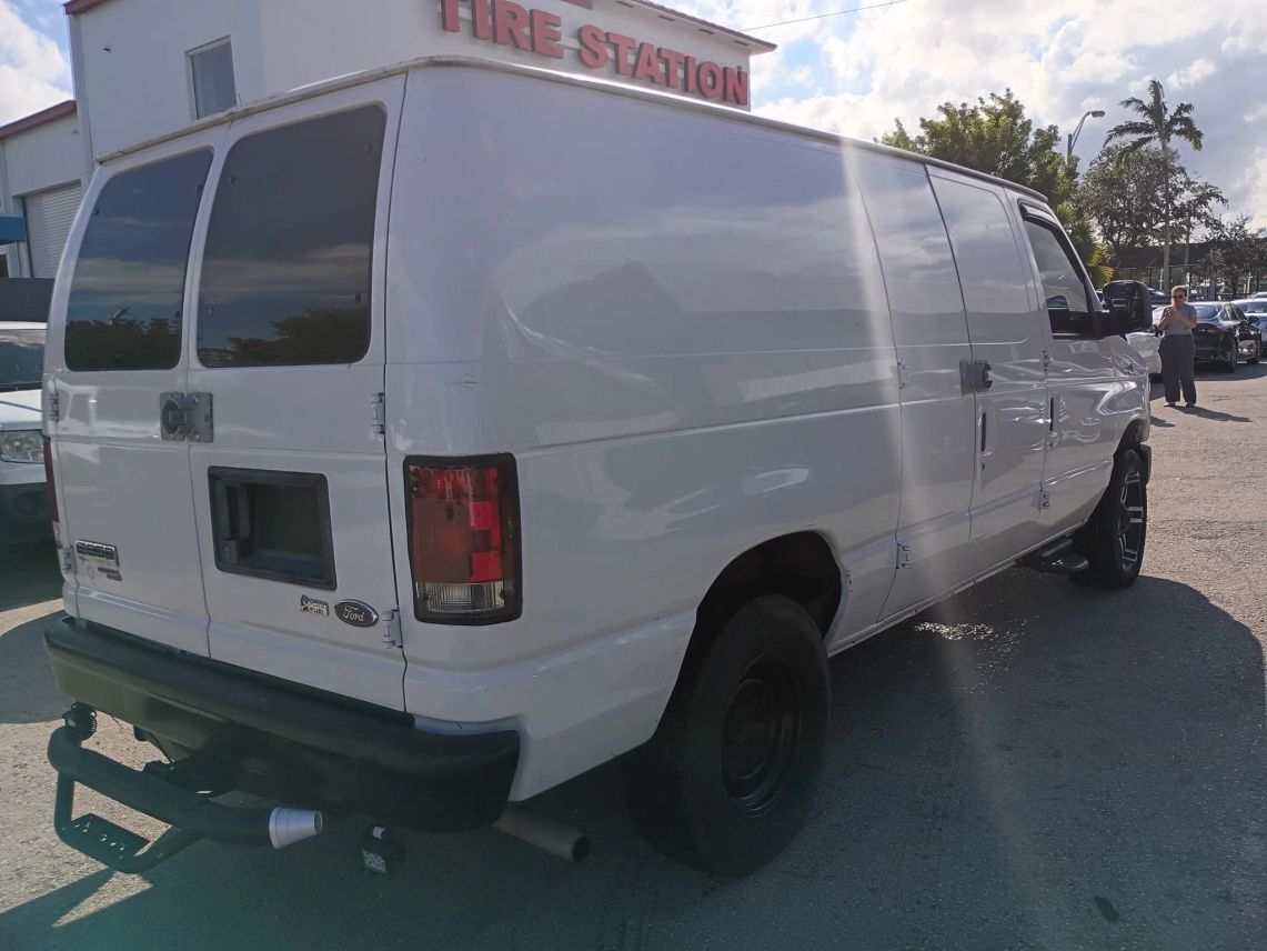 2013 Ford E250 Cargo Van 3D Miami Gardens FL