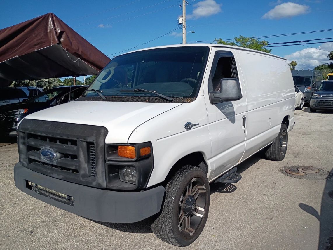 2013 Ford E250 Cargo Van 3D Miami Gardens FL