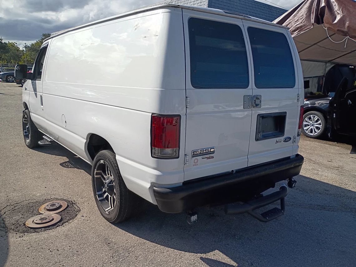 2013 Ford E250 Cargo Van 3D Miami Gardens FL