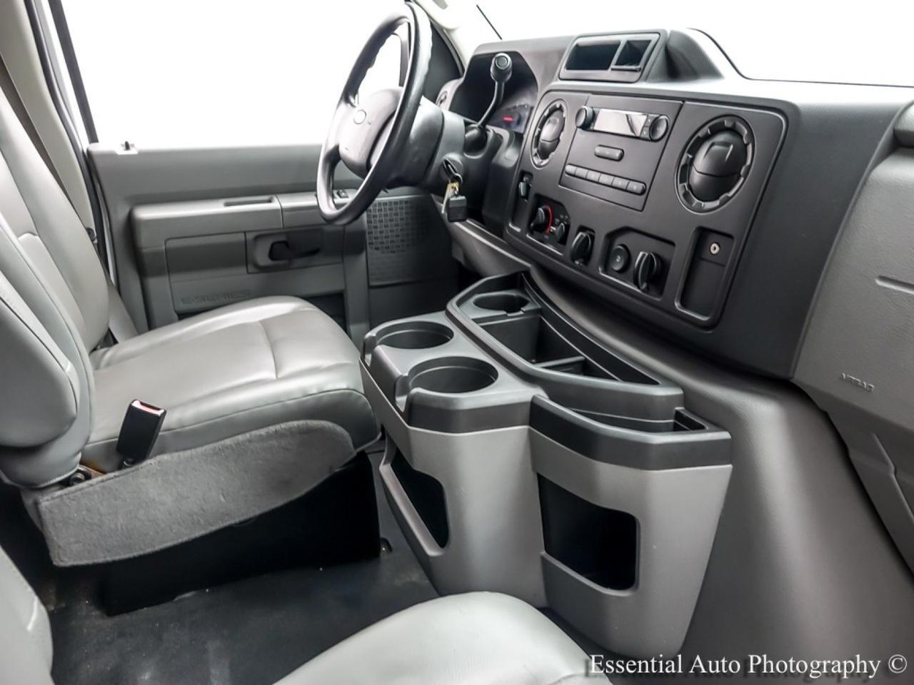2013 Ford Econoline Cargo Van Recreational Willowbrook IL