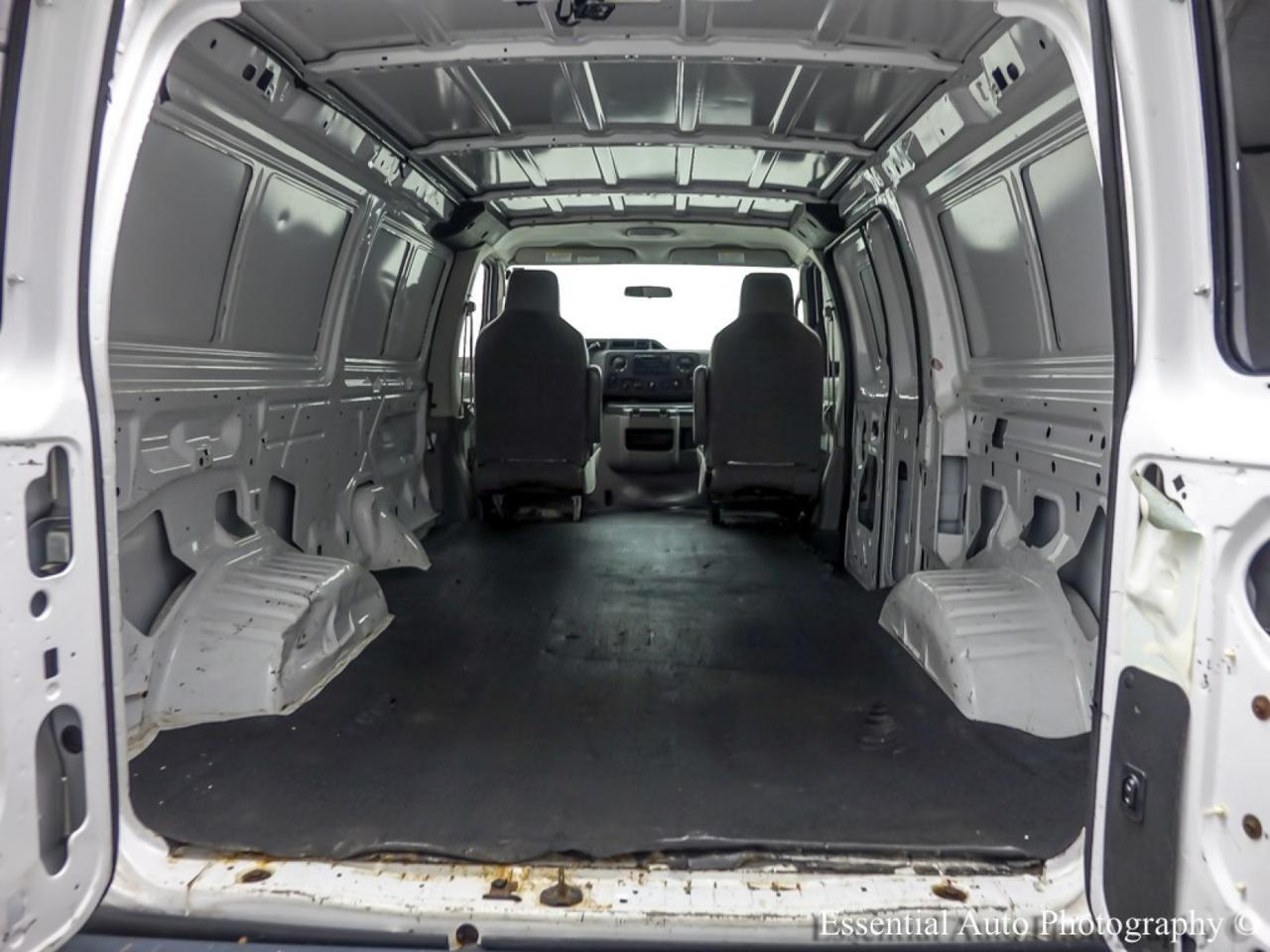 2013 Ford Econoline Cargo Van Recreational Willowbrook IL