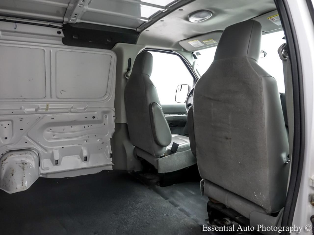 2013 Ford Econoline Cargo Van Recreational Willowbrook IL
