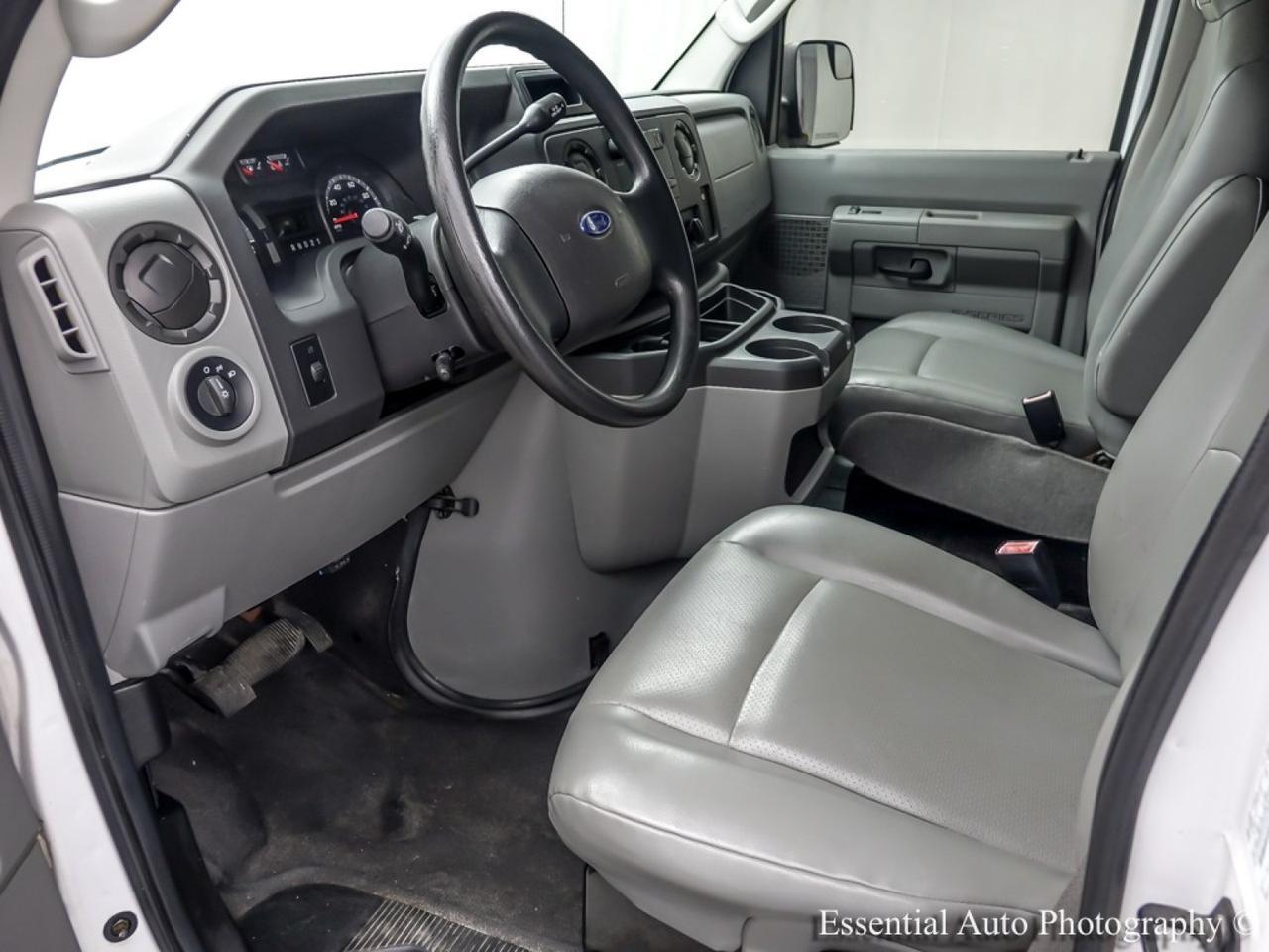 2013 Ford Econoline Cargo Van Recreational Willowbrook IL