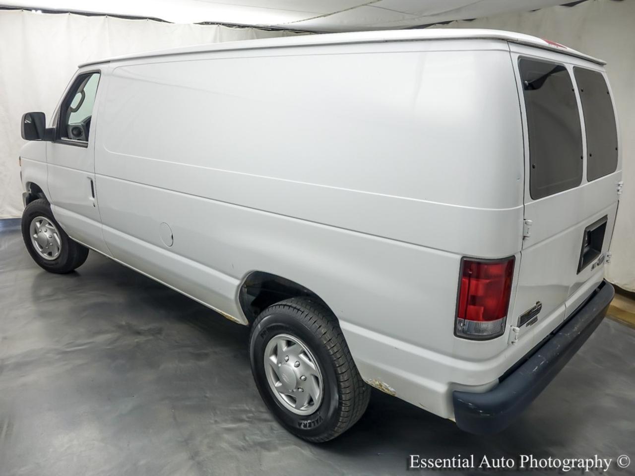 2013 Ford Econoline Cargo Van Recreational Willowbrook IL