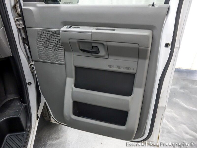 2013 Ford Econoline Cargo Van Recreational Willowbrook IL