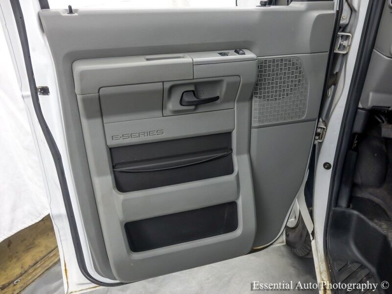 2013 Ford Econoline Cargo Van Recreational Willowbrook IL