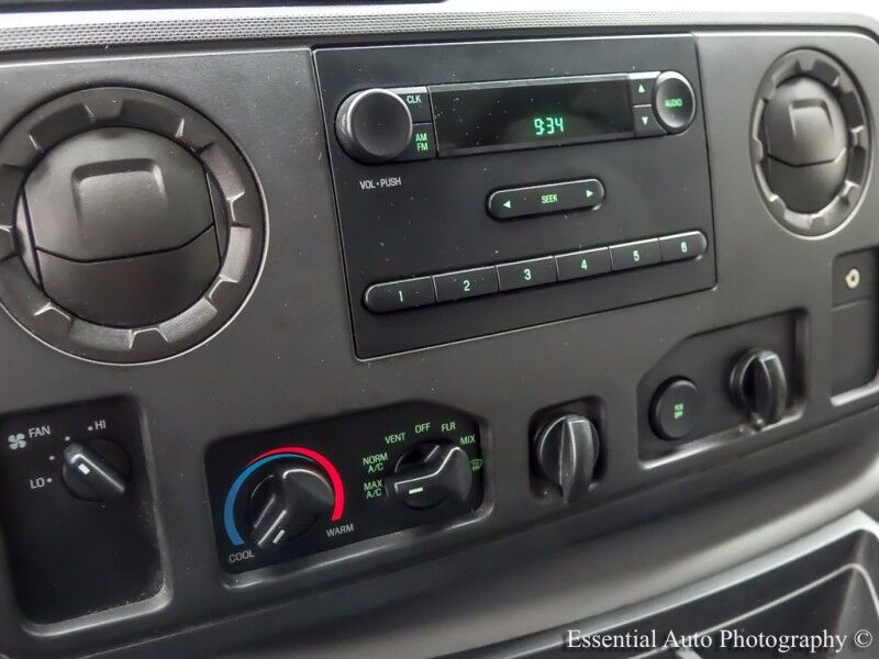 2013 Ford Econoline Cargo Van Recreational Willowbrook IL