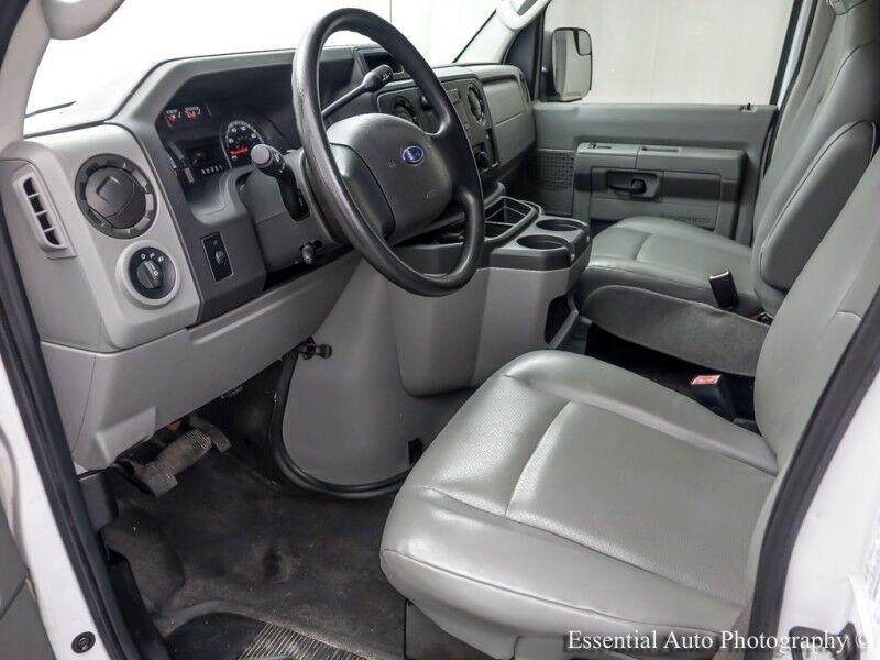 2013 Ford Econoline Cargo Van Recreational Willowbrook IL