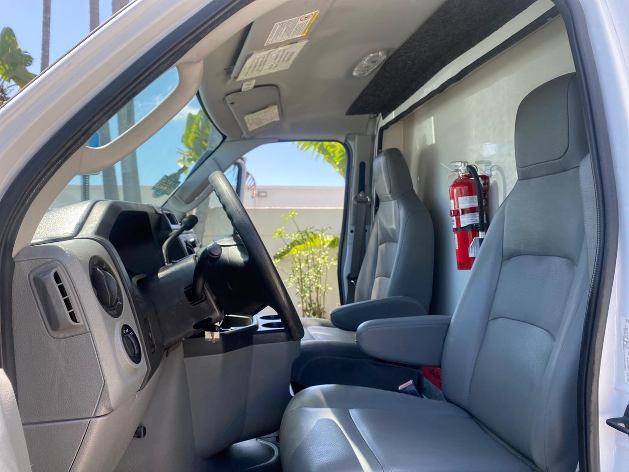 2013 Ford Econoline Commercial Cutaway 1 OWNER E 450 BOX TRUCK Pompano Beach FL